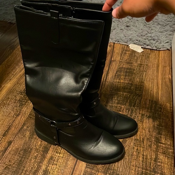 Shoes - Black boots